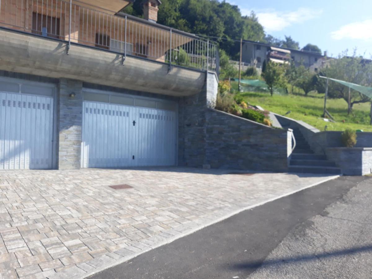 Casa "La Forcella" Villa Brembilla Luaran gambar